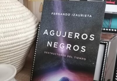 Fernando Izaurieta, Científico UdeC habla sobre su libro “Agujeros negros: Devoradores de tiempo”