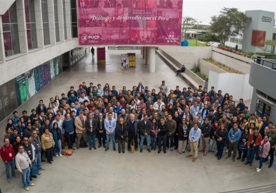 Prof. Fabián Flores participó como conferencista internacional en congresos en Perú